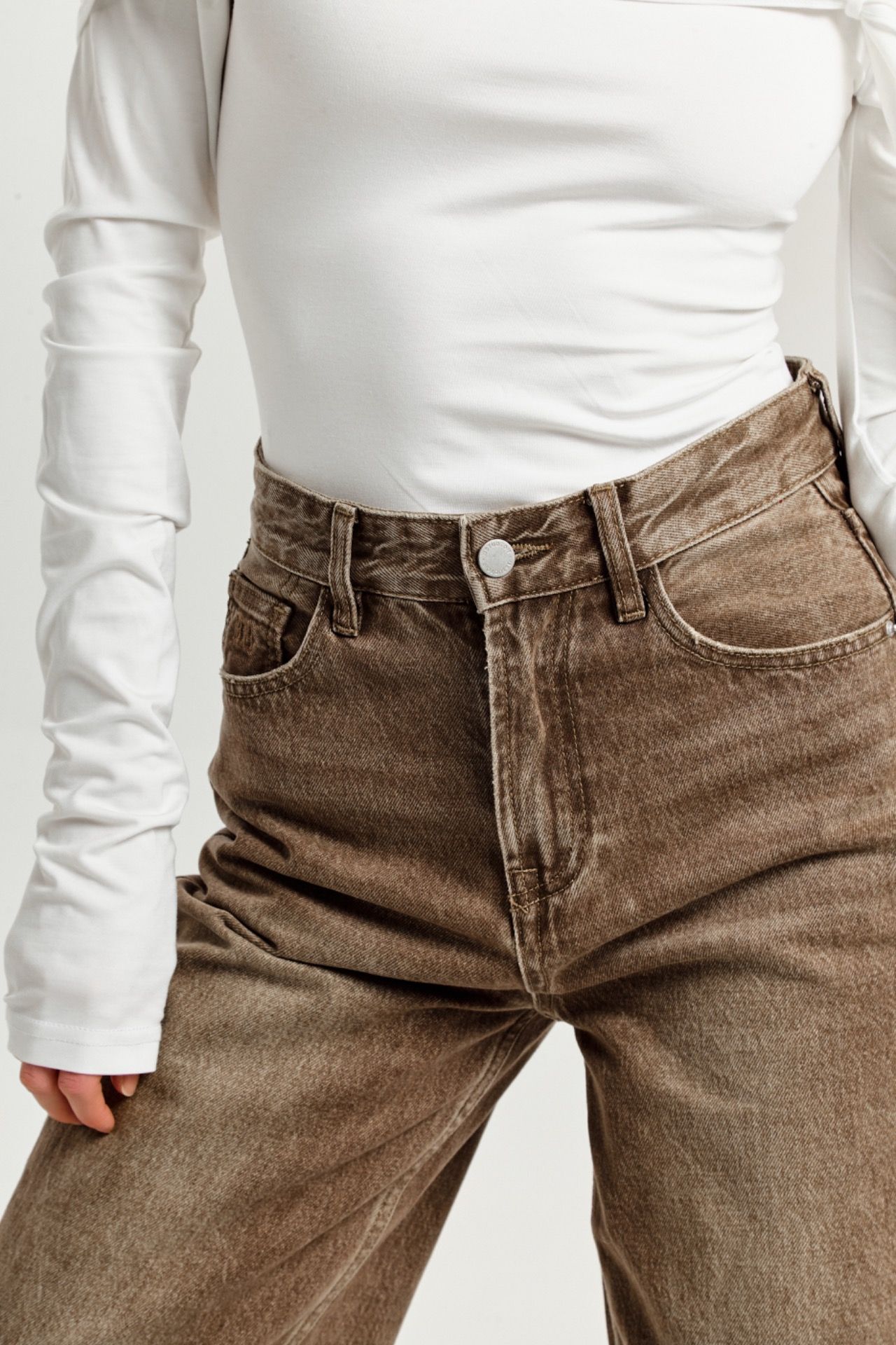 Straight High-Rise Jeans