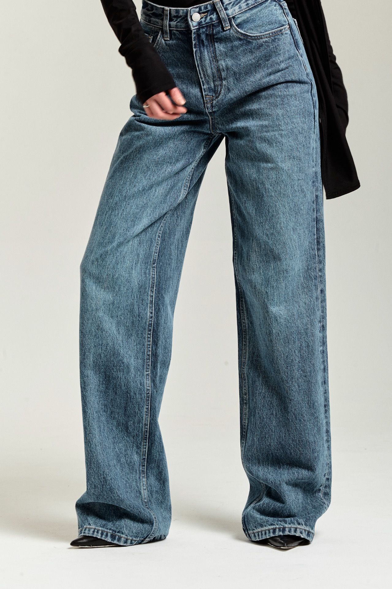 Straight High-Rise Jeans
